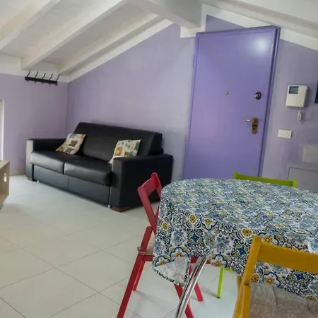 Viole, Cozy Attic Set In The Old Town Next To The Apartmán *
